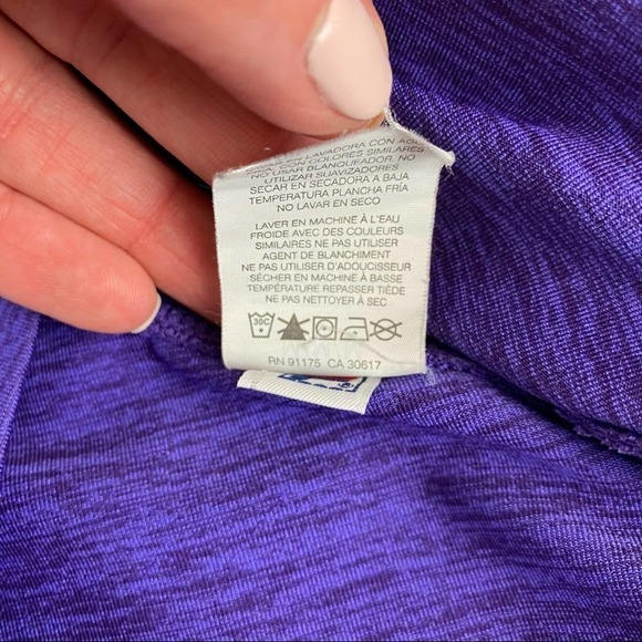 FILA Racer Back Workout Tank w built in bra - Picture 9 of 11